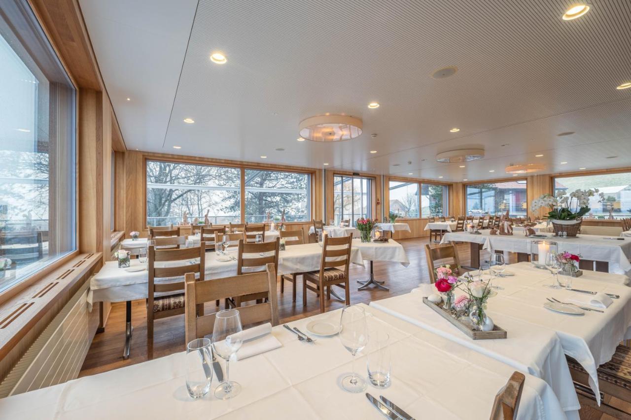 Landgasthof Hotel Menzberg Bagian luar foto