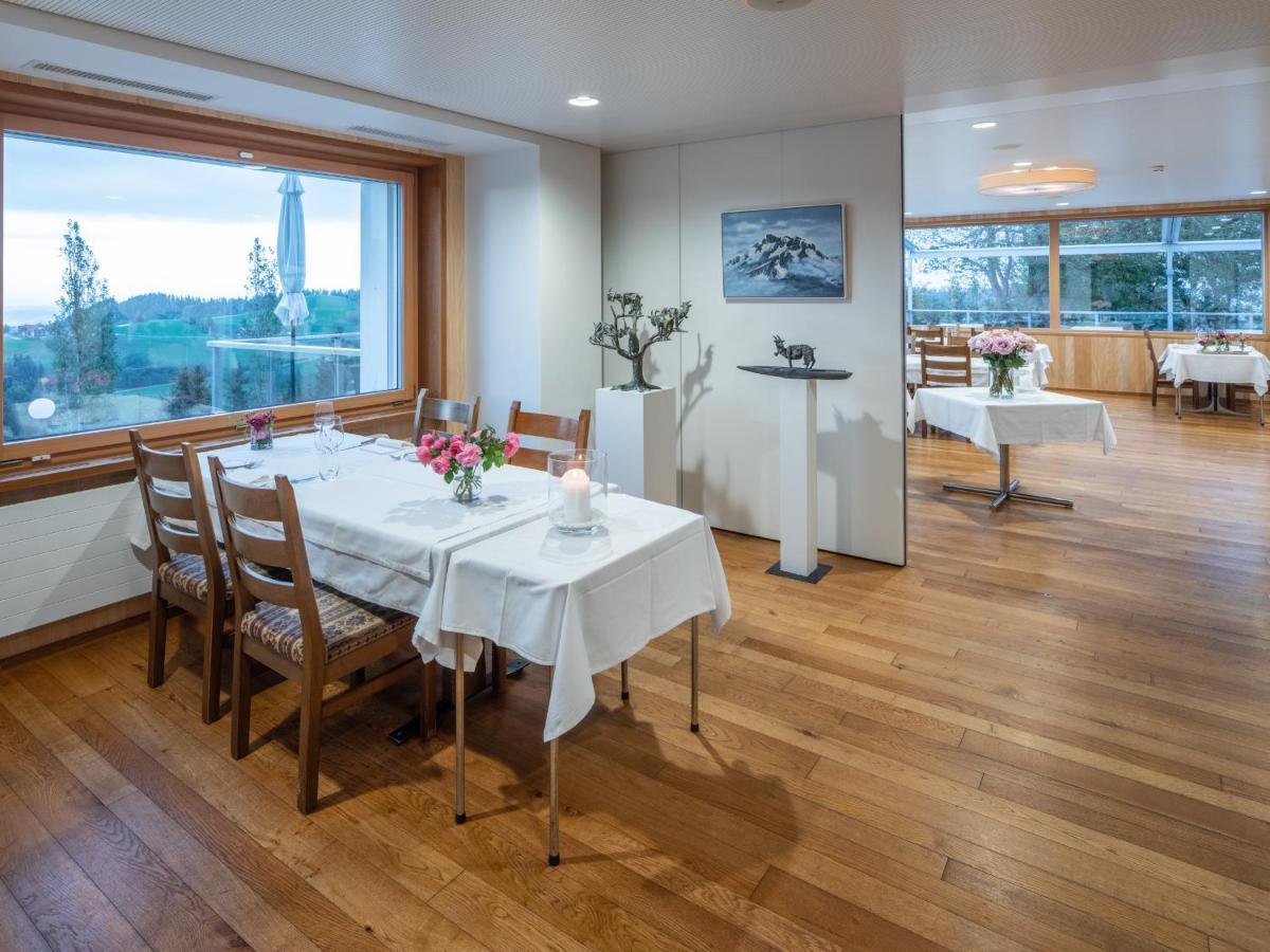 Landgasthof Hotel Menzberg Bagian luar foto