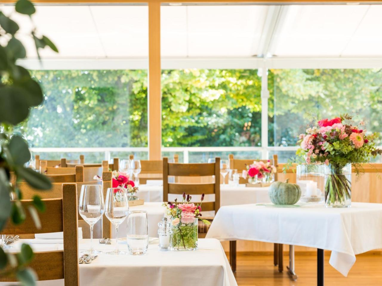 Landgasthof Hotel Menzberg Bagian luar foto