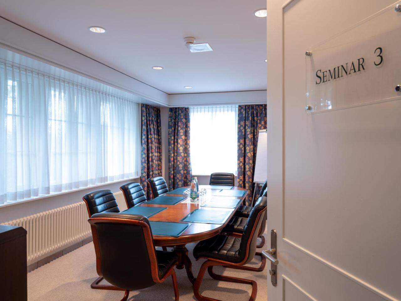 Landgasthof Hotel Menzberg Bagian luar foto