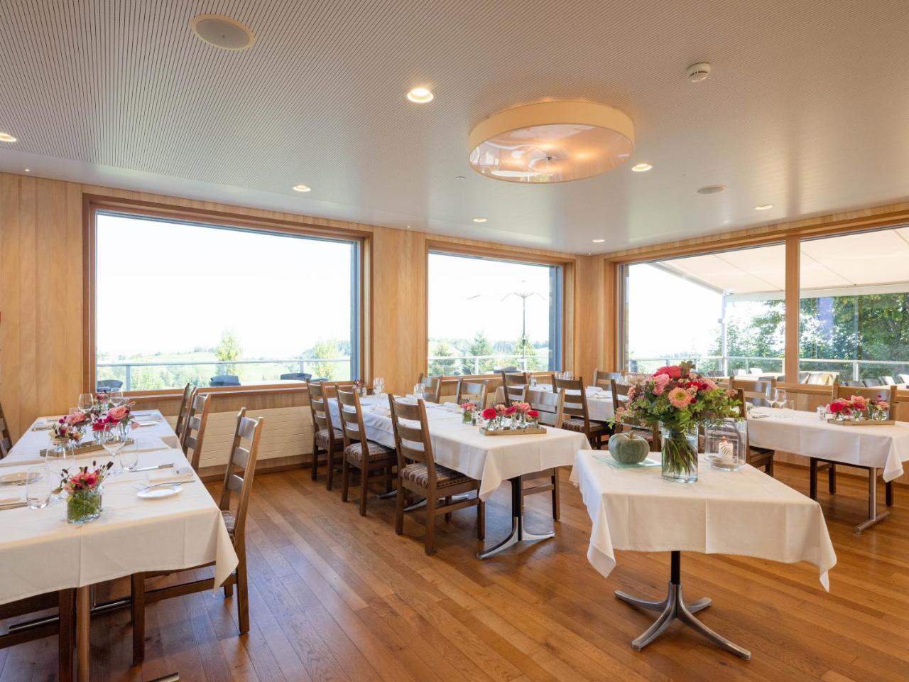 Landgasthof Hotel Menzberg Bagian luar foto