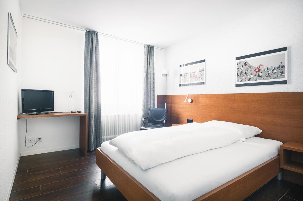 Landgasthof Hotel Menzberg Bagian luar foto